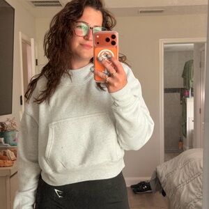 Women's Light Gray Cropped Crewneck Sweatshirt